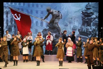 Повторный спекталь "Опаленные войной"